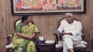 धार भोजशाला: लंदन से मां वाग्देवी की प्रतिमा वापस लाने की मांग तेज, केंद्रीय मंत्री ने की पहल 1000430487