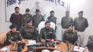 मध्य प्रदेश: ड्रग्स बरामदगी मामले में दो थाना प्रभारियों समेत 100 लोगों पर FIR 20260616_165230
