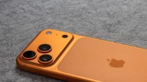 iPhone 17, iPhone 15, 5G, और कीमत: क्या आपको नया iPhone लेना चाहिए या पुराना? 20260729_171909