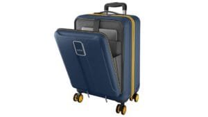 Safari Cabin Trolley Bag with Laptop Compartment: क्या यह आपके सफर का साथी बन सकता है? 20260804_001051