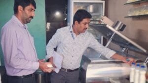 भोपाल के इस डेरी के दूध में मिला डिटर्जेंट, लाइसेंस निलंबित 20260809_091811